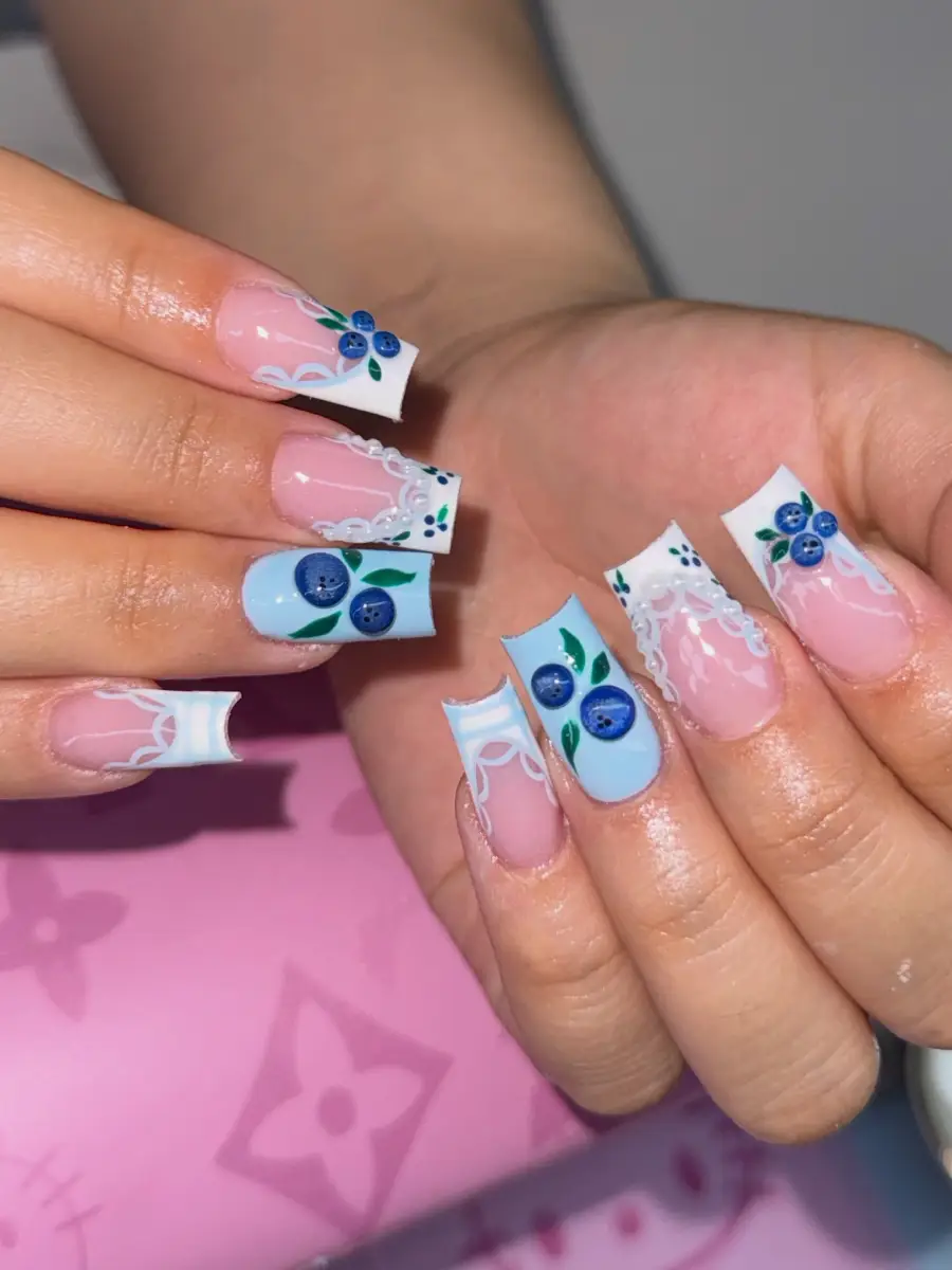 Blueberry Nails style Thumbnail 2