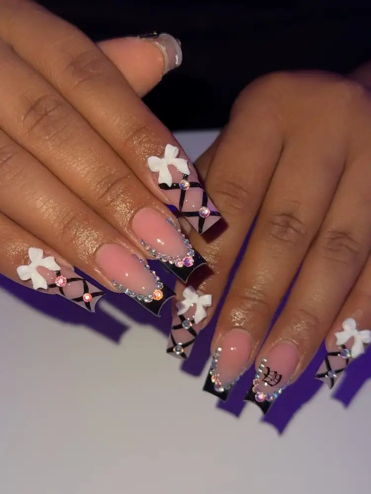Bow Rhinestone Baddie Nails View
