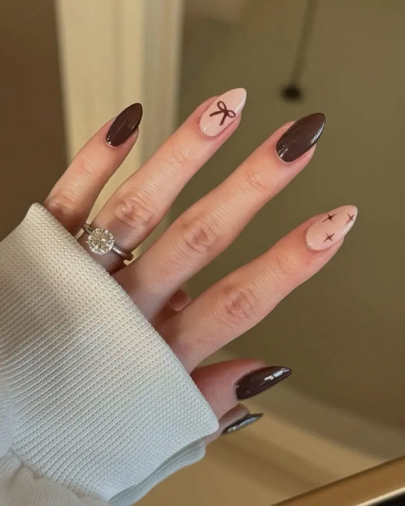 Brown Bow Accent Nails View