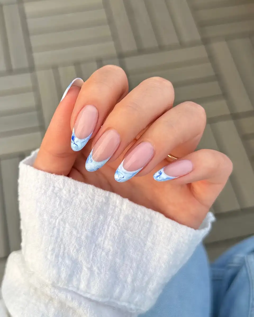 Marble French Nails style Thumbnail 3