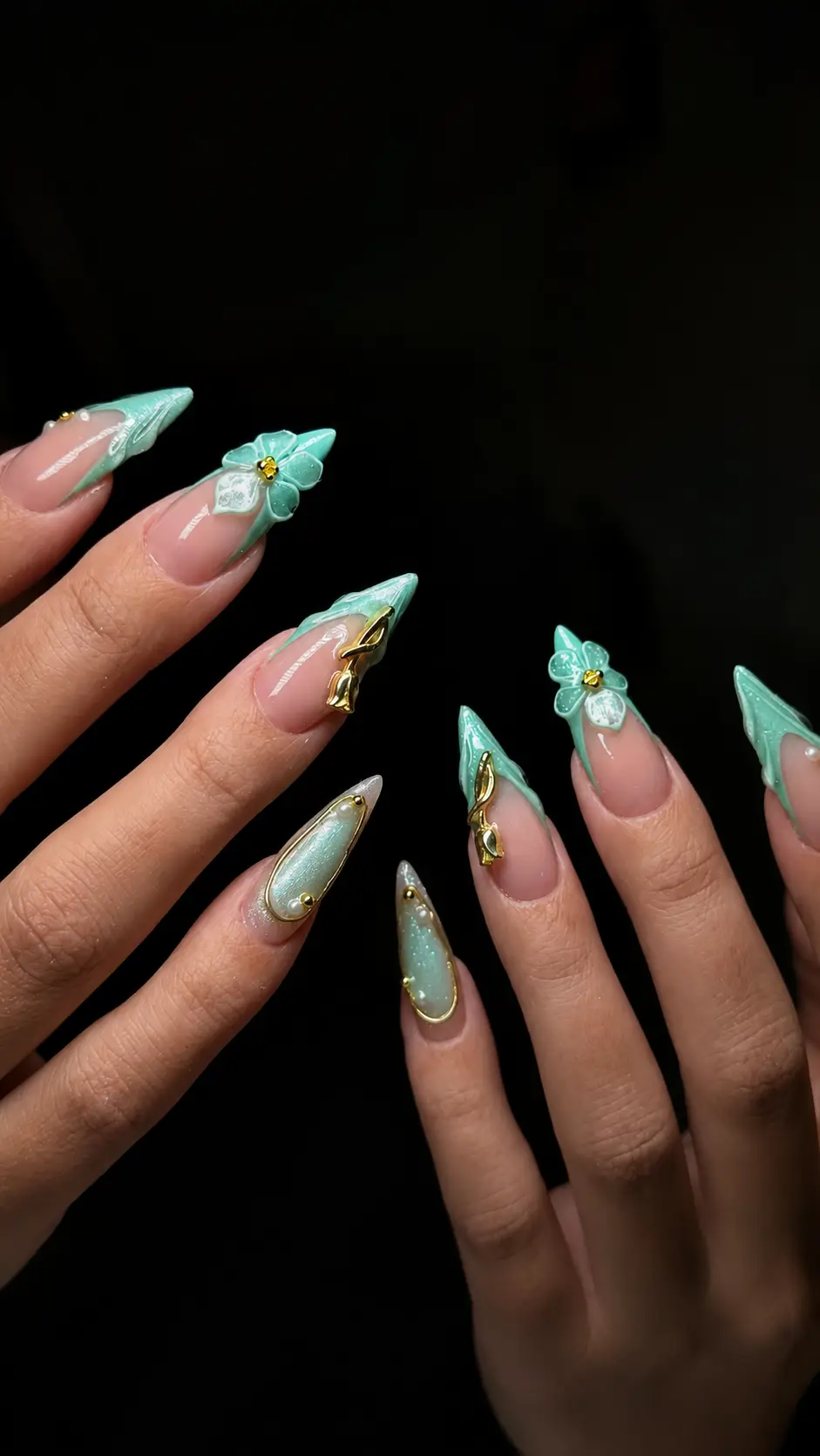 Ocean Current Nails View