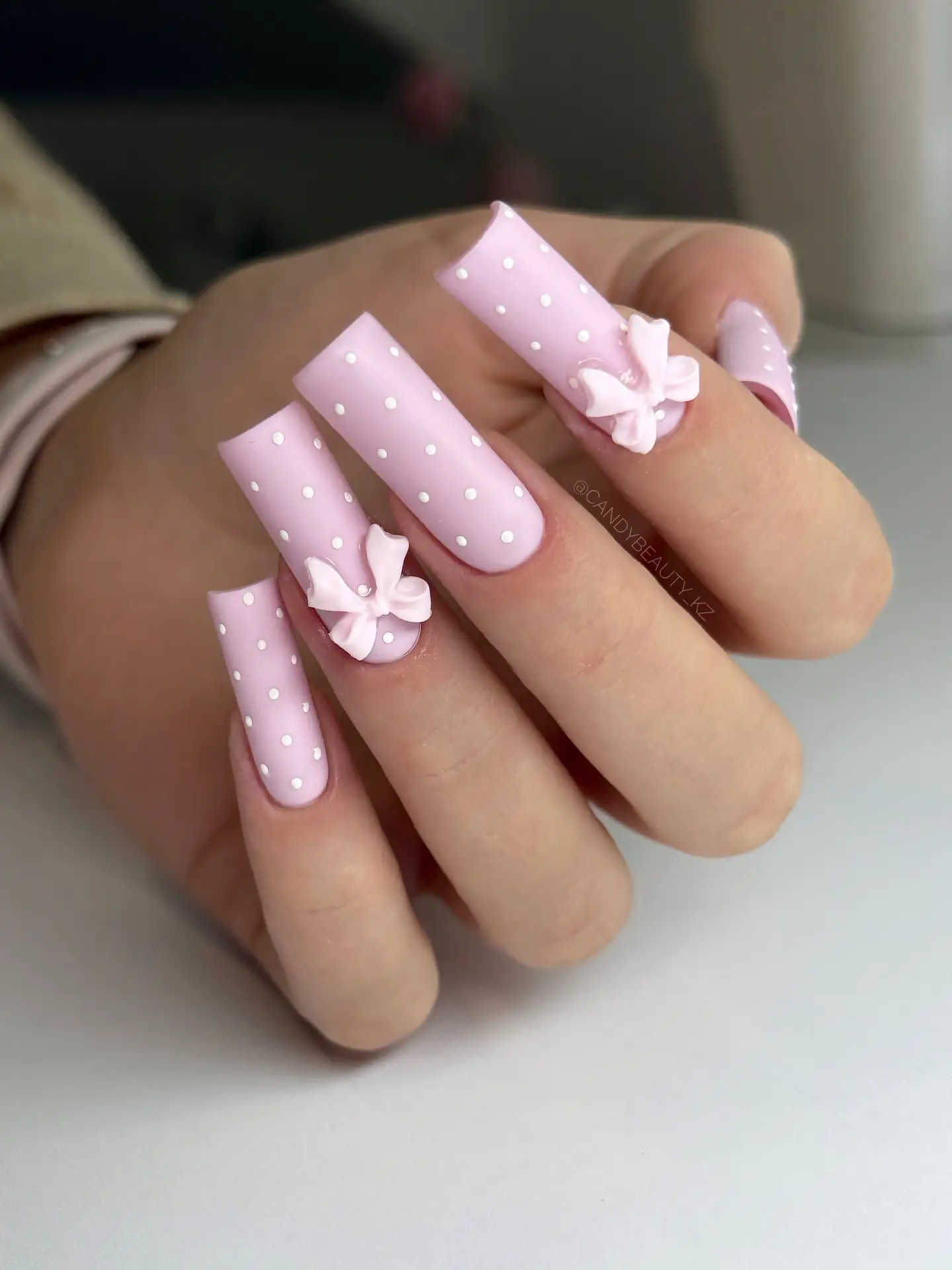 Sweet Bow Polka Dot Nails View
