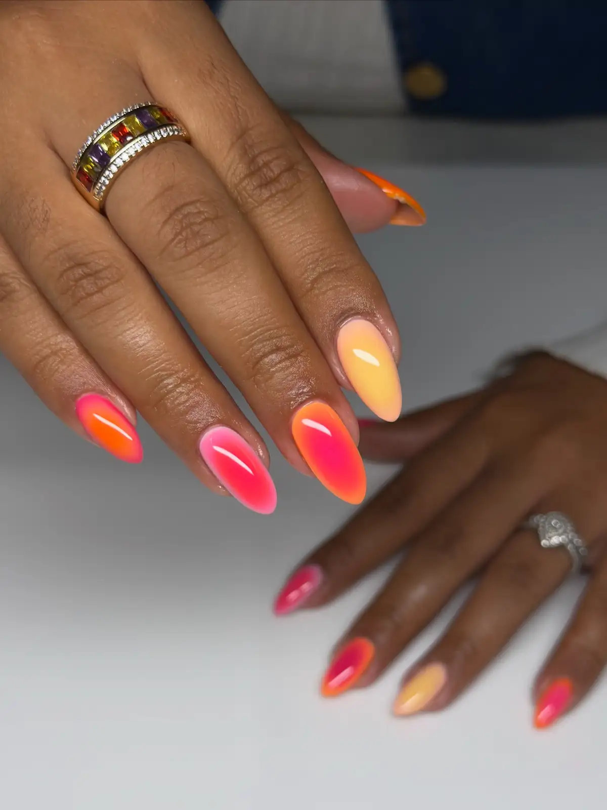 Aura Mismatch Nails Main View