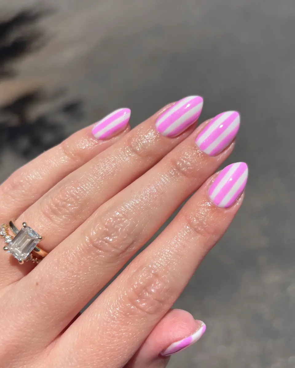 Candy Stripes Nails Art Main View