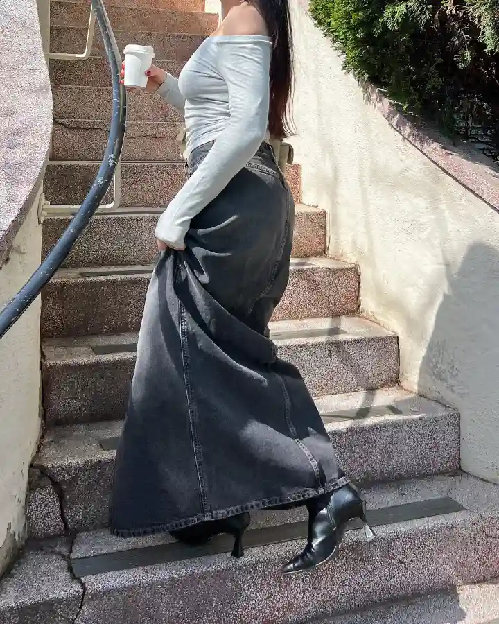 Denim Maxi with an Off-Shoulder Top Thumbnail 4