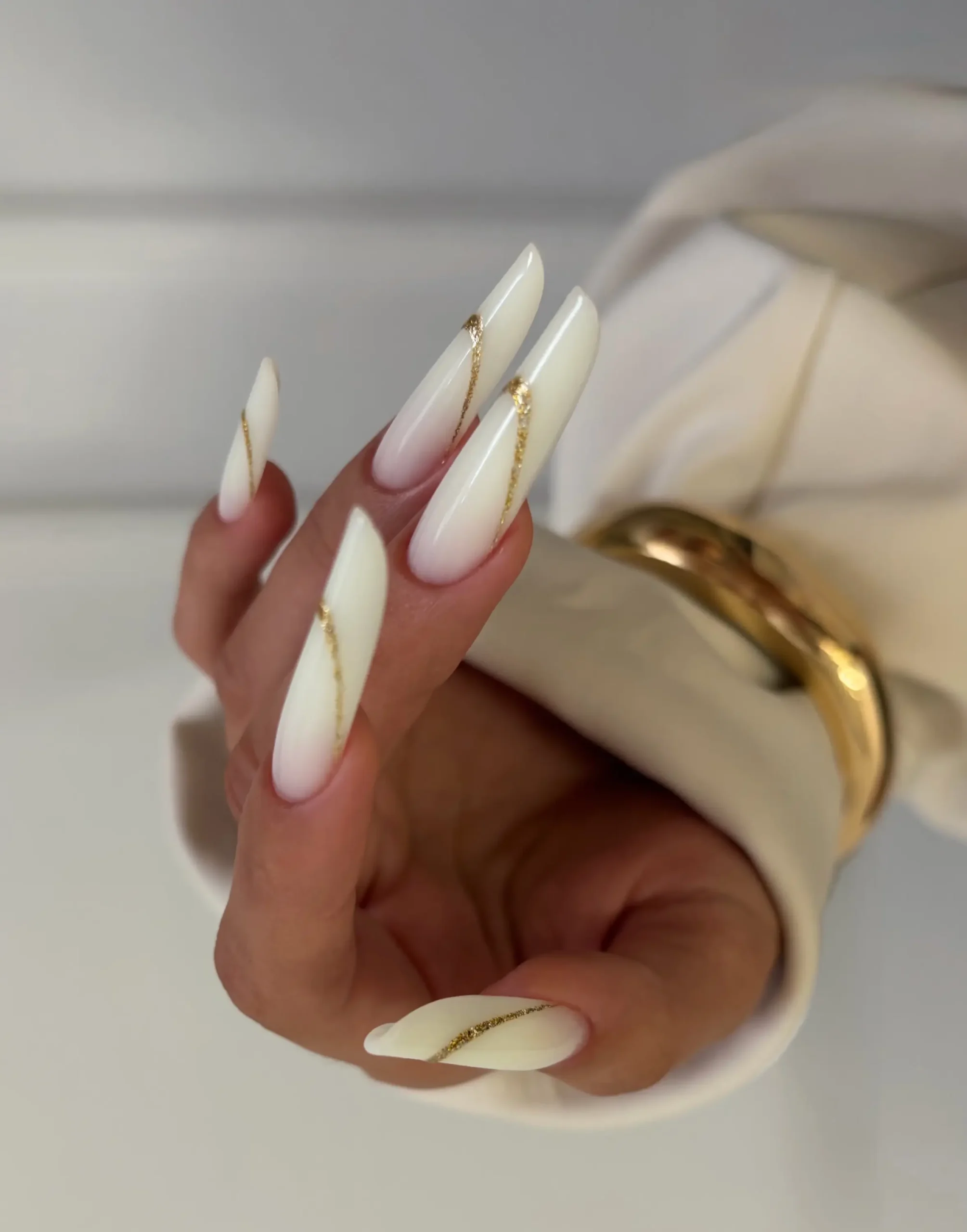 Extra Long Milky with Gold Chain Line Thumbnail 2