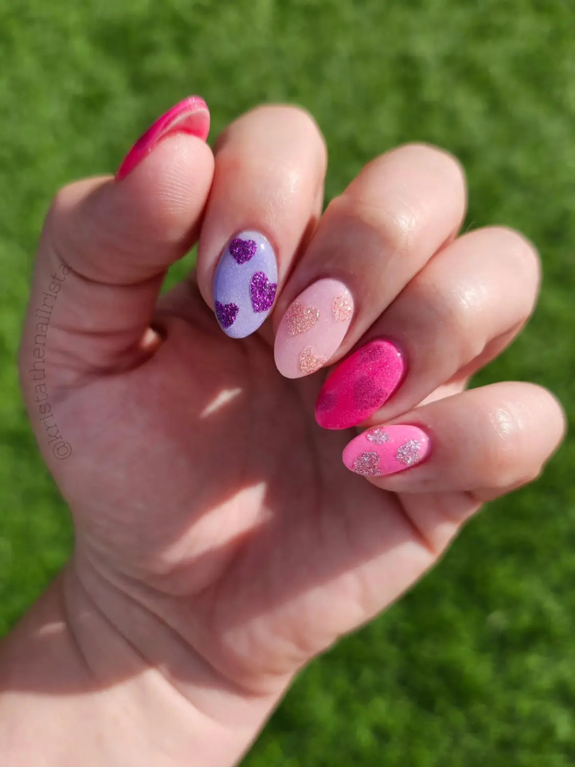 Glitter Heart Confetti Nails Thumbnail 4