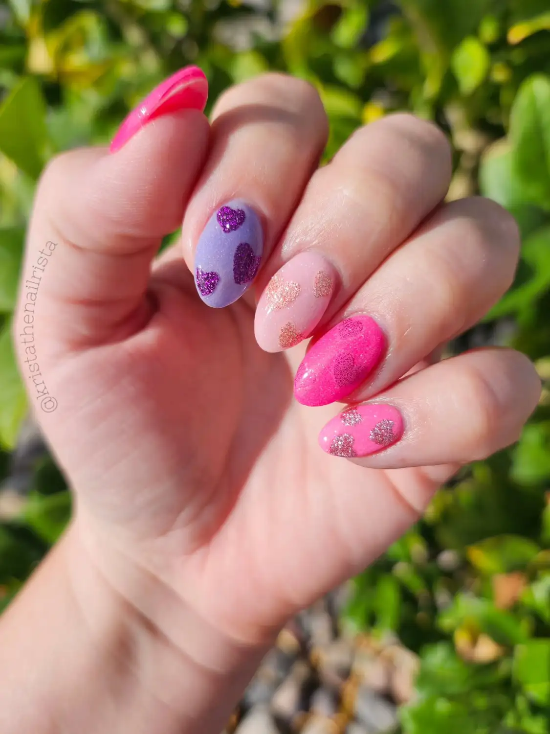 Glitter Heart Confetti Nails Thumbnail 2