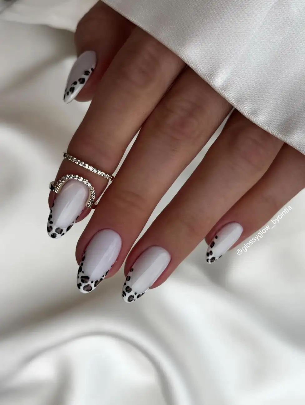 Leopard Print French Tips Nails Main View