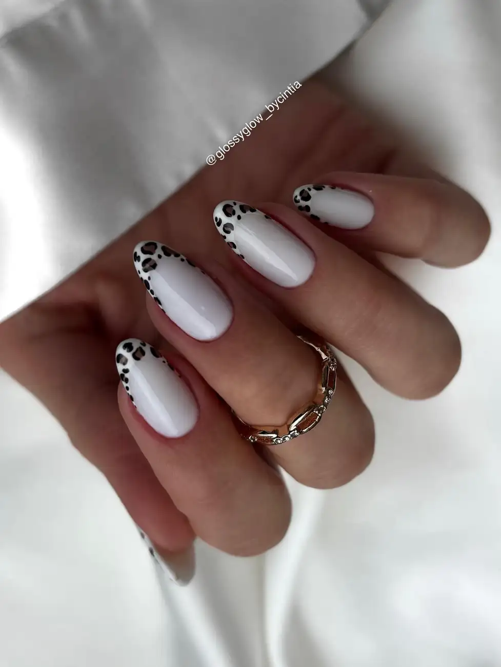 Leopard Print French Tips Thumbnail 2