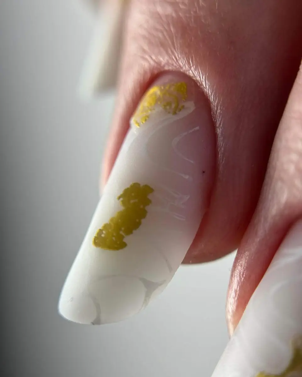 Matte Milky Marble With Gold Foil Thumbnail 4