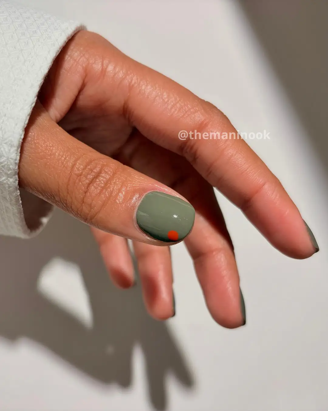 Olive Martini Dots Thumbnail 2