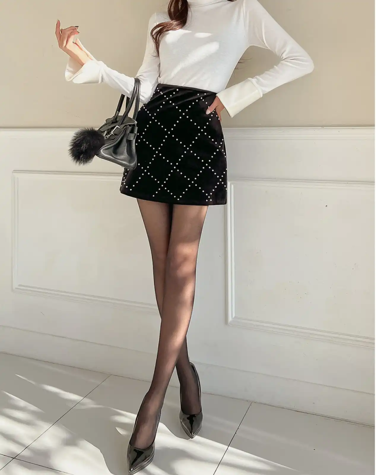 Pearl Mini with a White Turtleneck Thumbnail 3