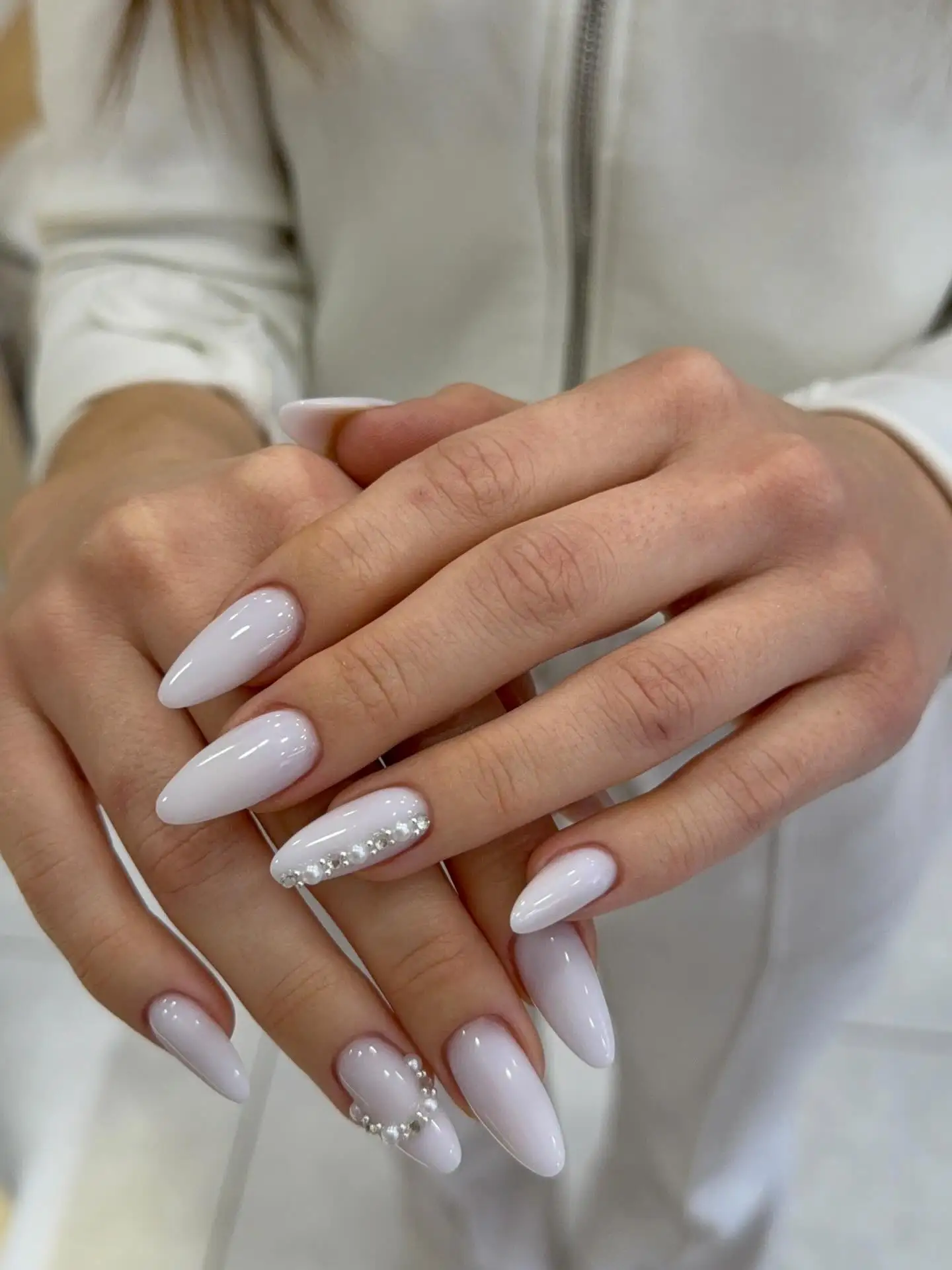 Pearls and Rhinestones Accent Main View