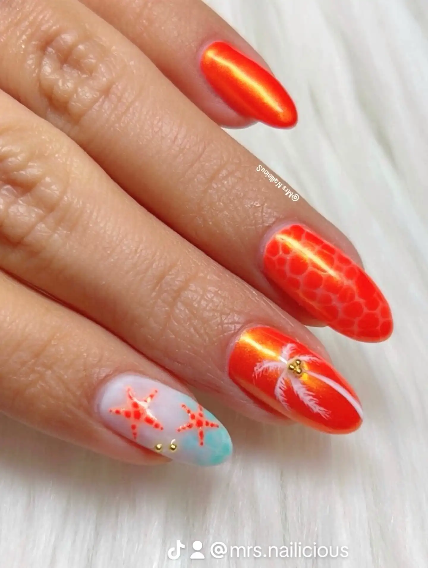 Pink Palm Squares Nails Main View