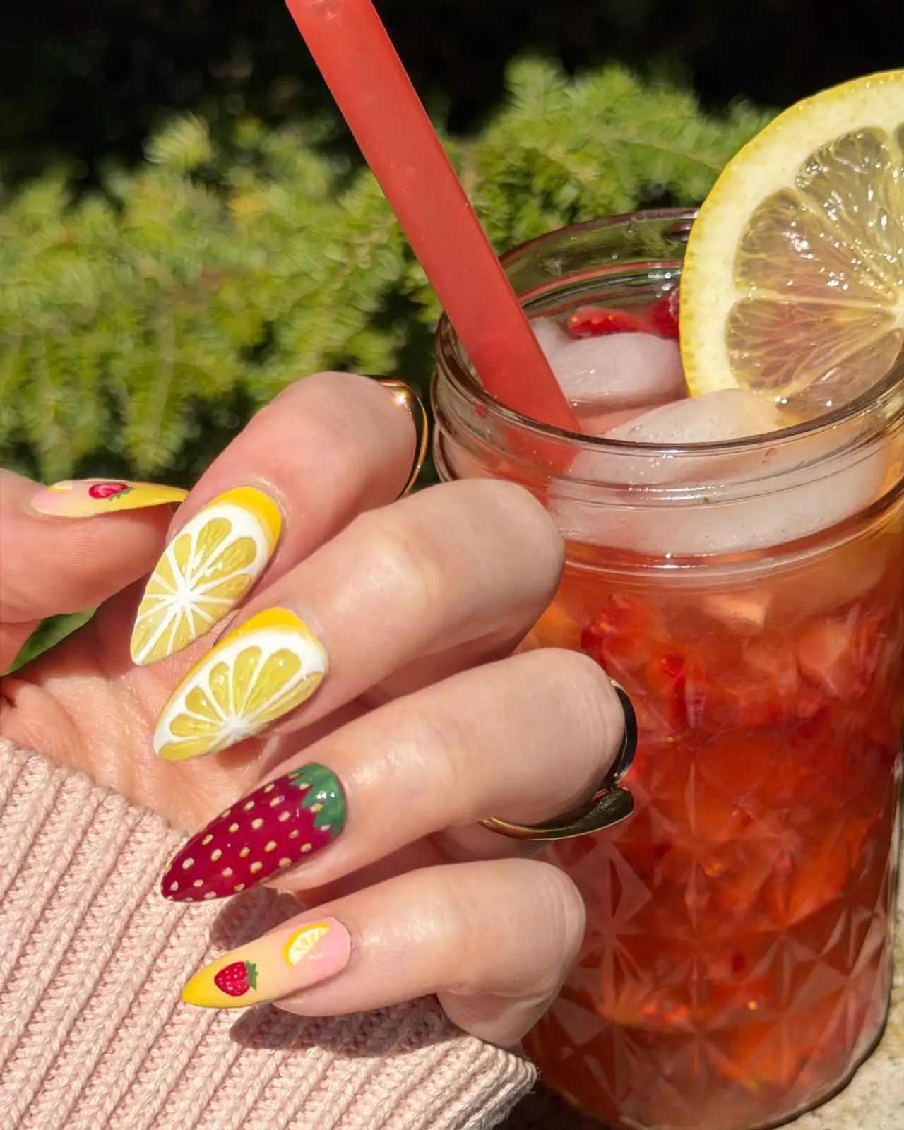 Realistic Lemon Slices with Strawberry Thumbnail 4