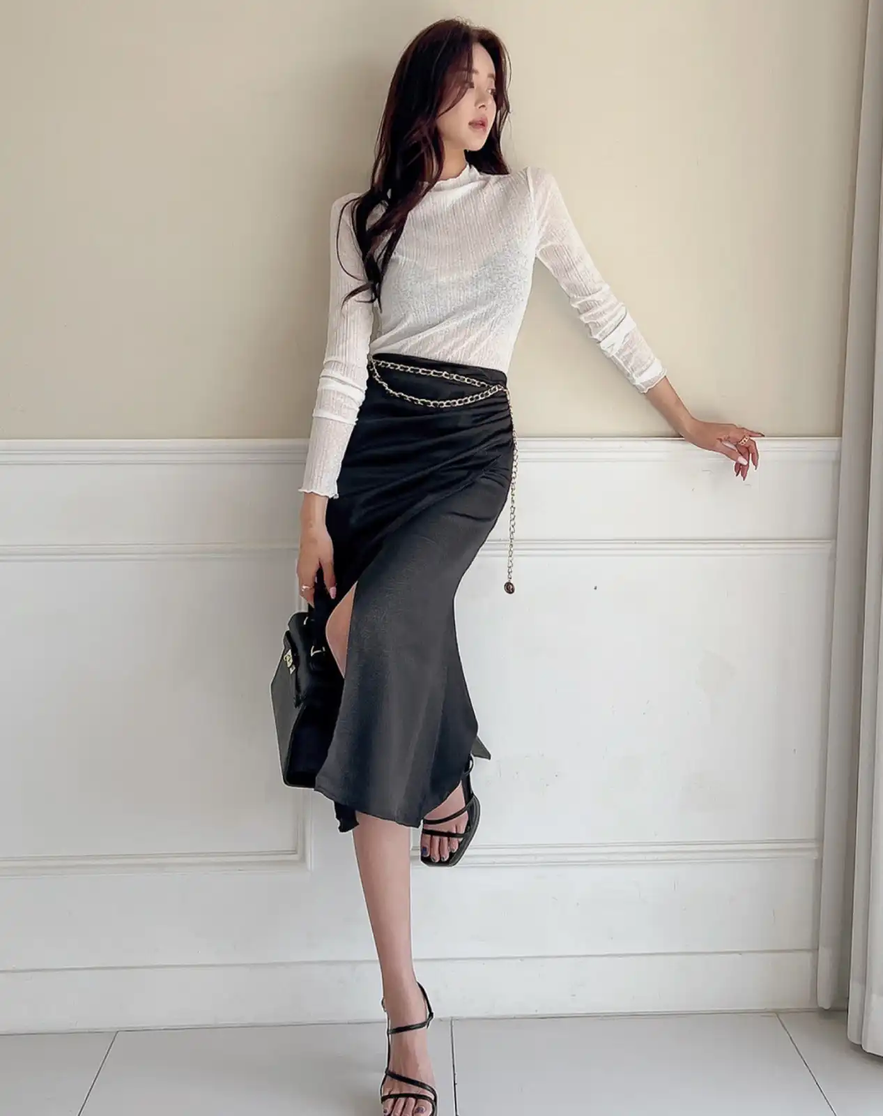 Satin Midi with a Ribbed Top Thumbnail 4