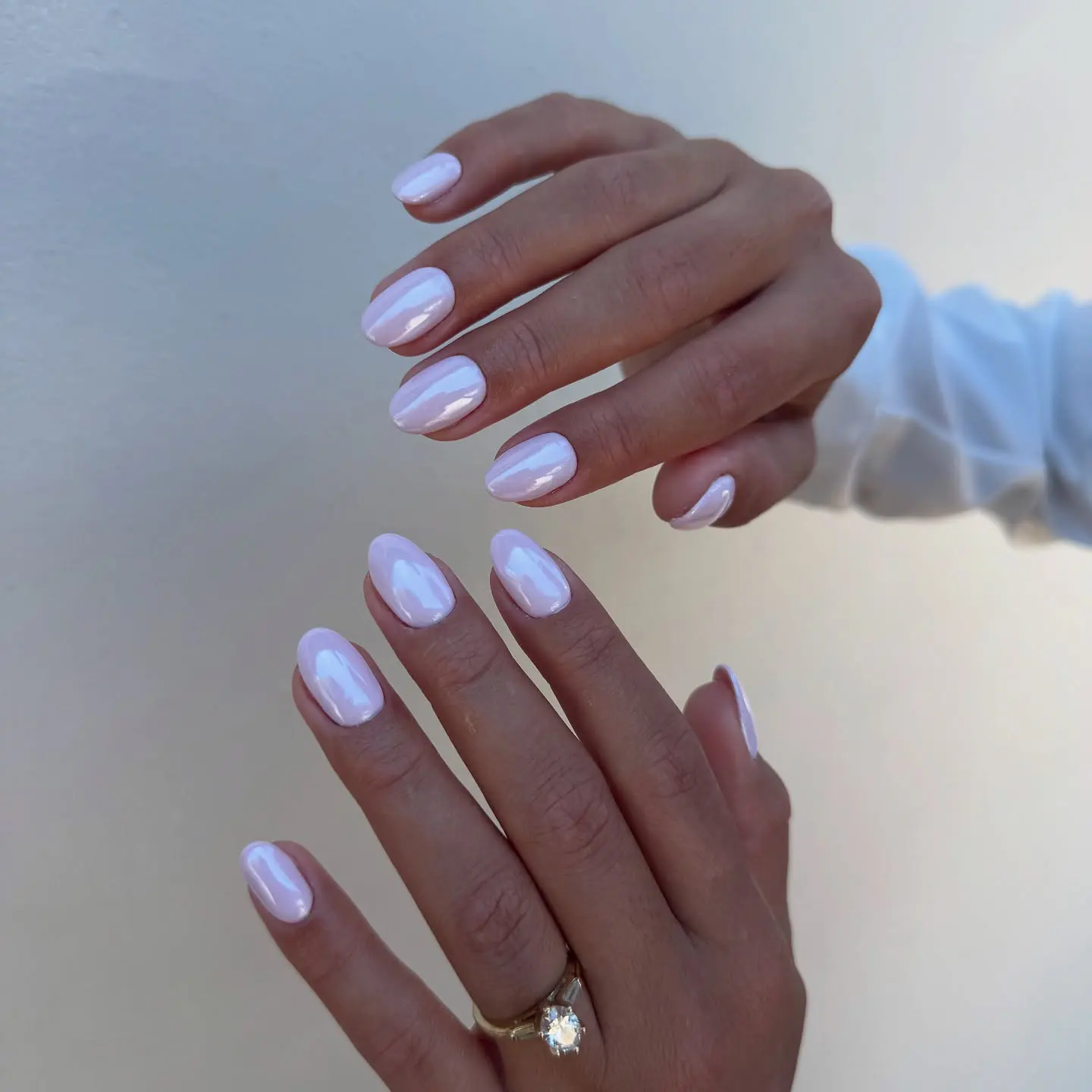 Short Round Milky Pink Thumbnail 3