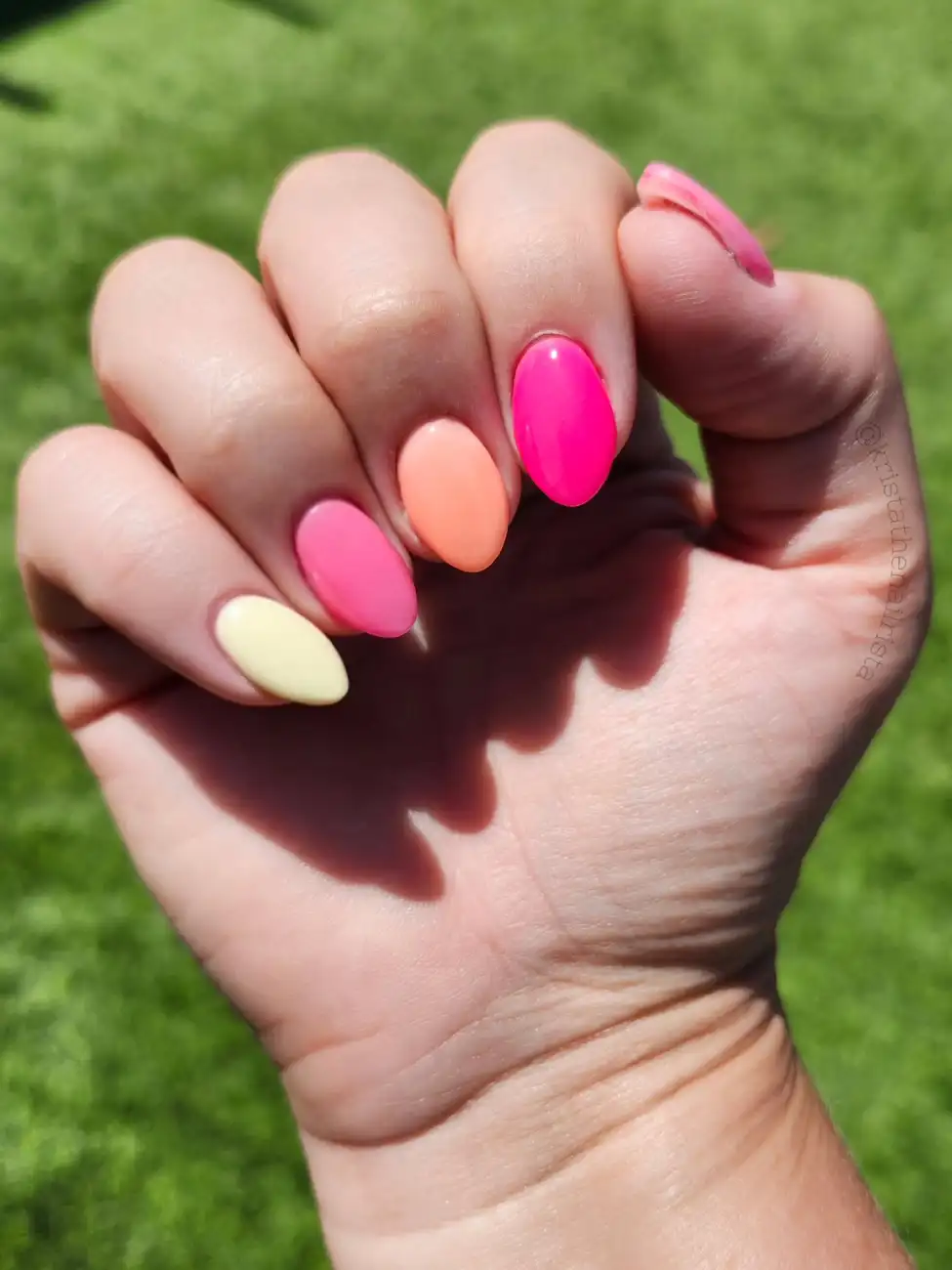 Sorbet Skittles Nails Art Main View