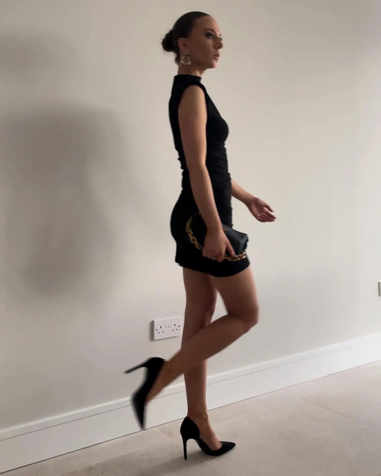 Outfit Thumbnail 3