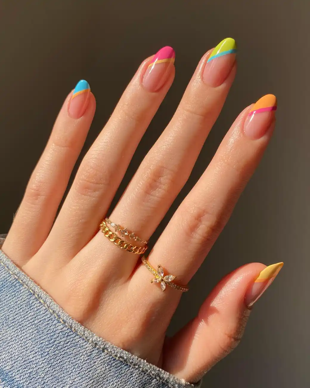 Two Tone Diagonal French Mixed Set Thumbnail 2