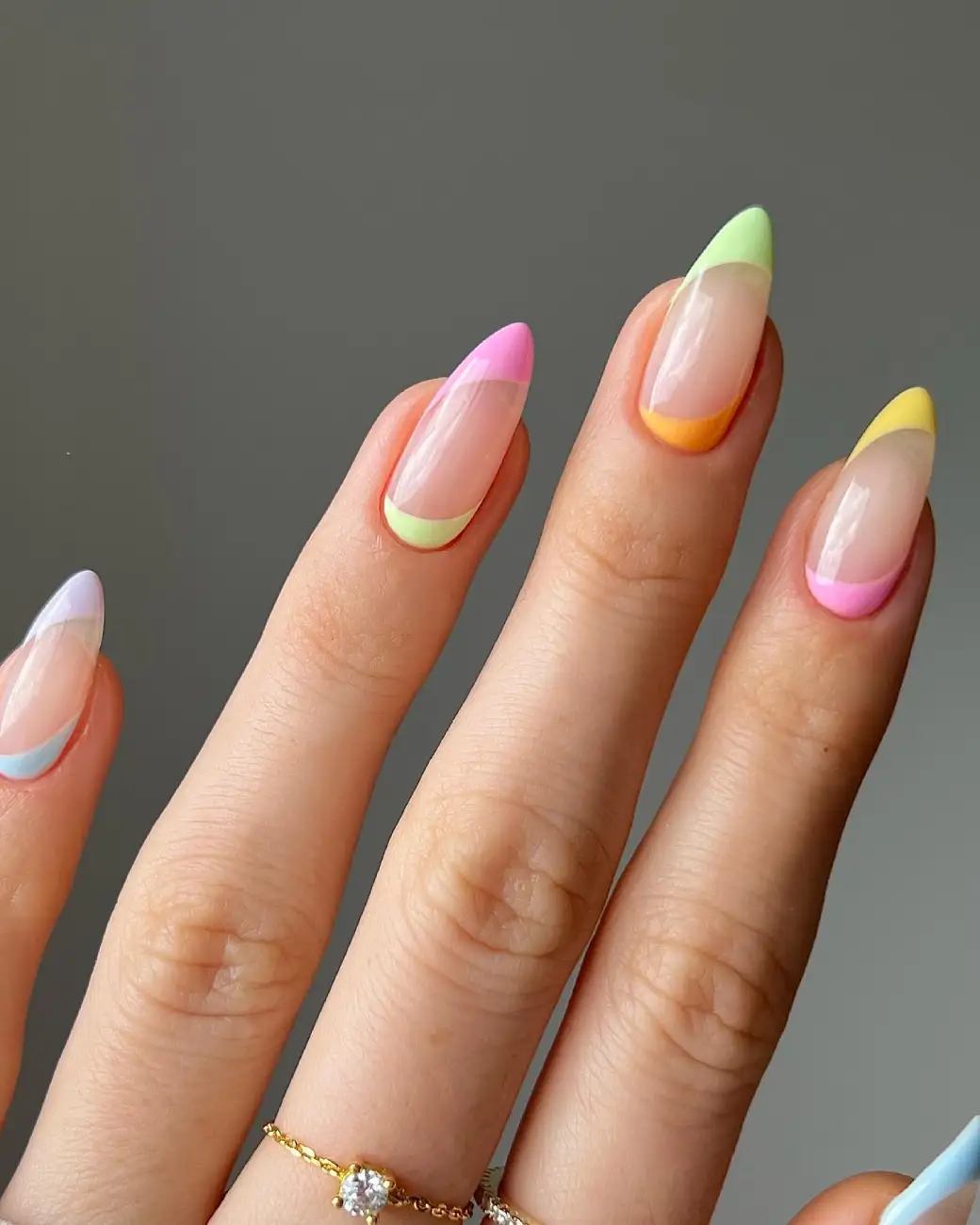 Two Tone Diagonal French Mixed Set Main View
