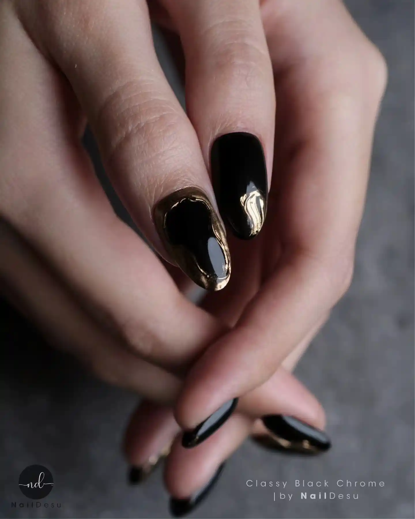 Glossy Black Nails With Gold Chrome Details - Inspiration 2