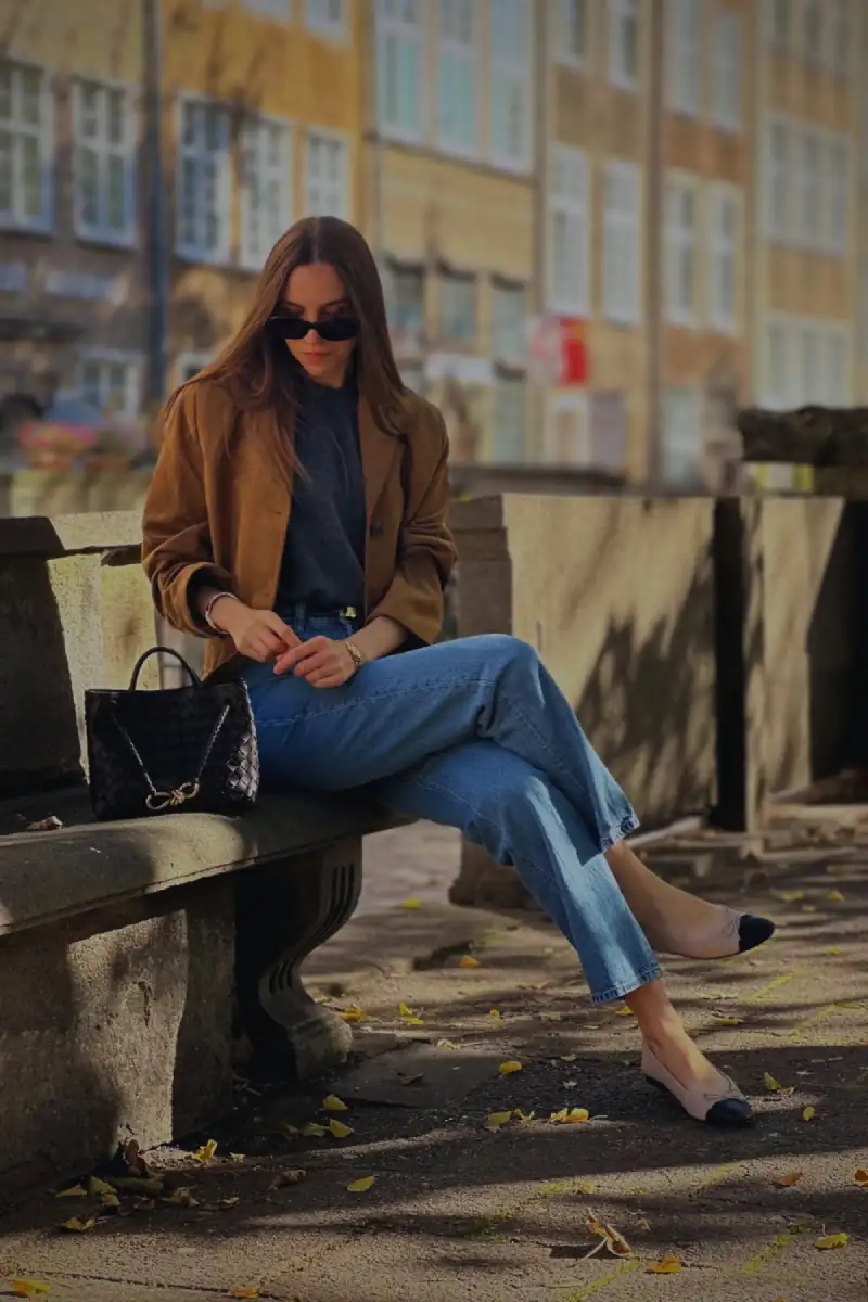 Brown Blazer and Jeans - Angle 3
