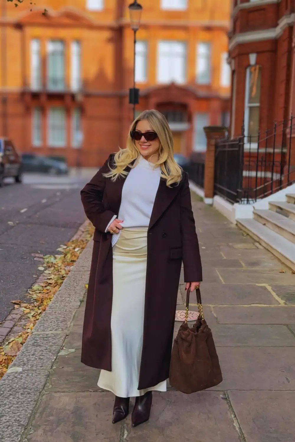 Business Casual Outfit - Angle 3