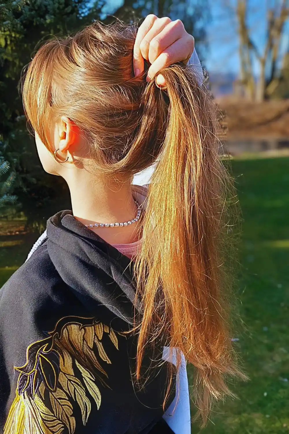 Long sleek straight ponytail hairstyle - Inspiration 2