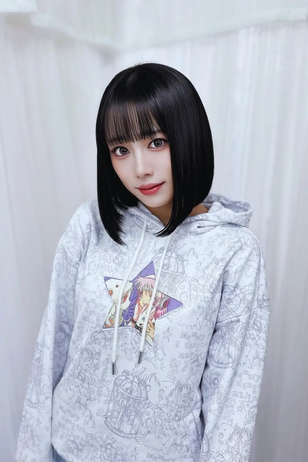 Rounded bob haircut with blunt bangs for straight hair - Inspiration 2