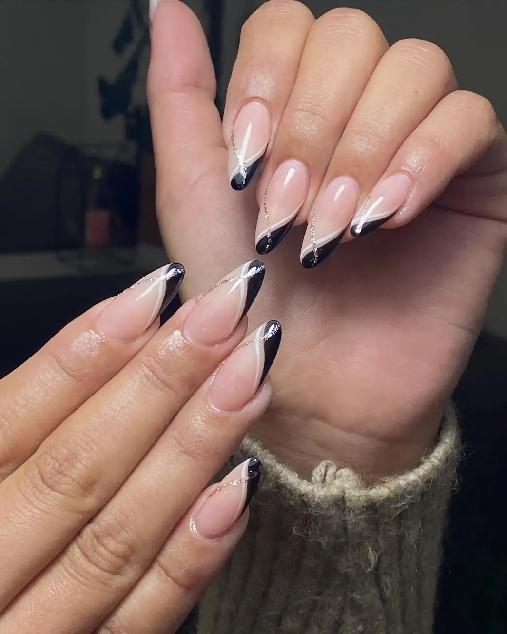 Vanilla French With Black Tips design 1