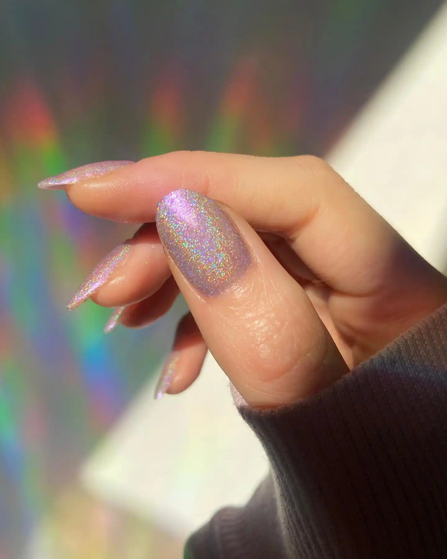 Lilac shimmer almond nails - Inspiration 2