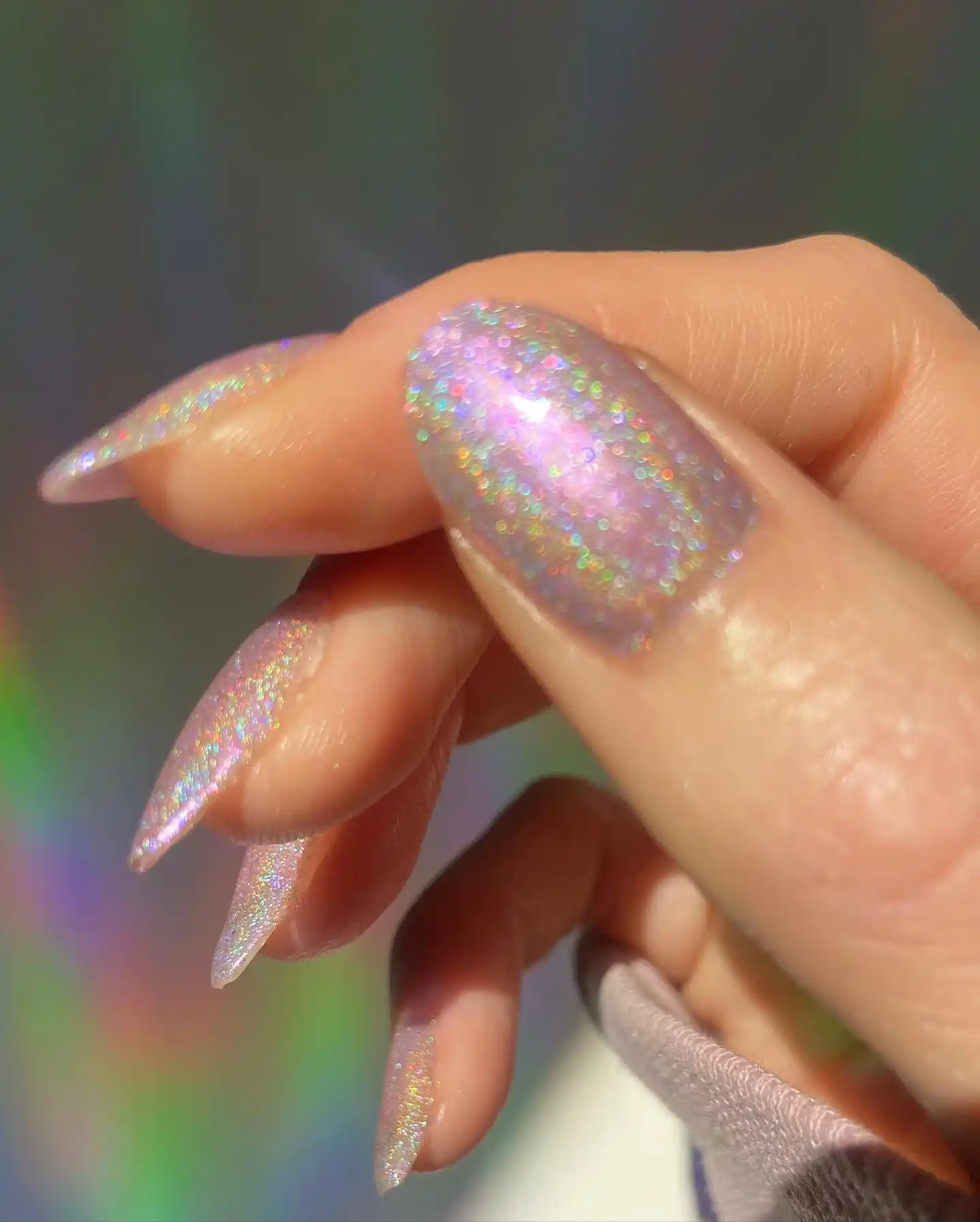 Lilac shimmer almond nails - Look 1