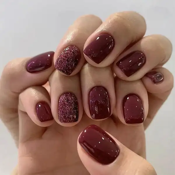 Short square burgundy glitter press-on nails for fall