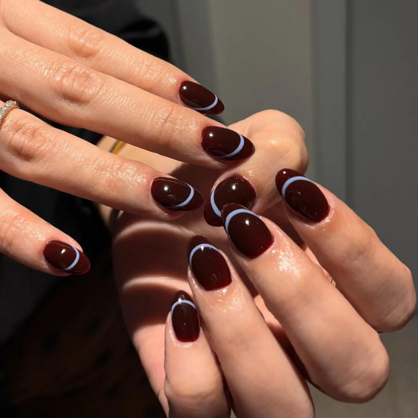 Burgundy nails with blue lines - Nail inspiration 2