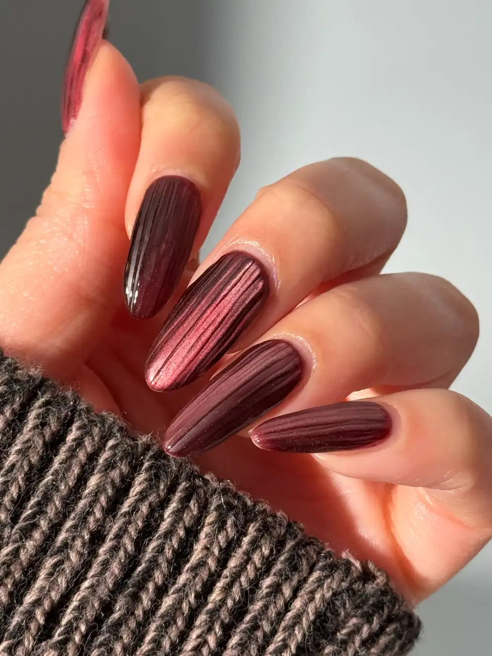 Burgundy Ribbed Velvet Nails - Inspiration 2