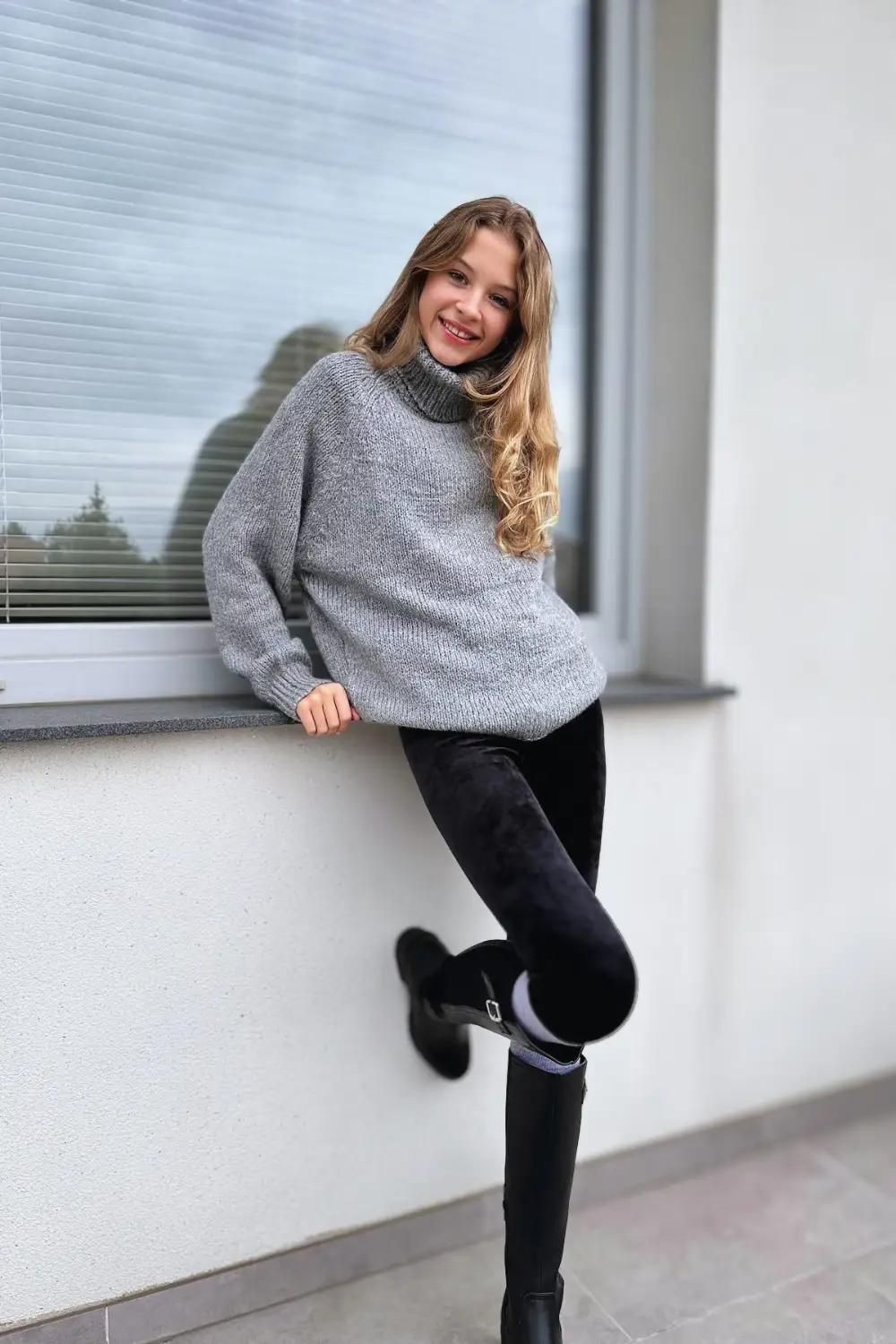 Chunky Grey Turtleneck inspiration - Inspiration 2