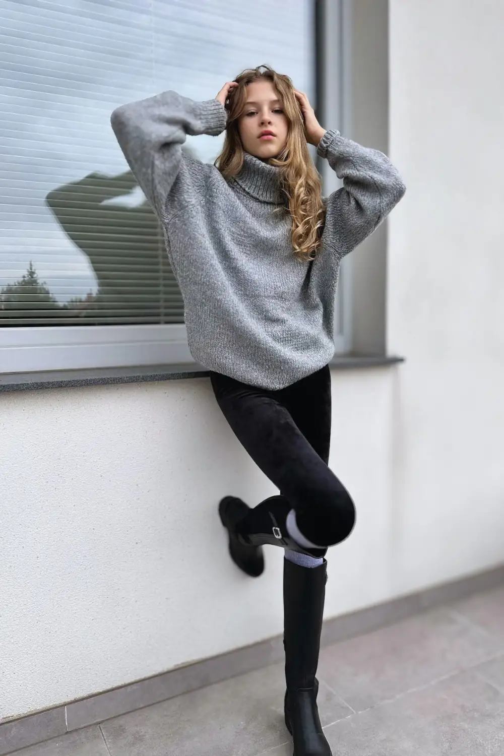 Chunky Grey Turtleneck inspiration - Inspiration 3