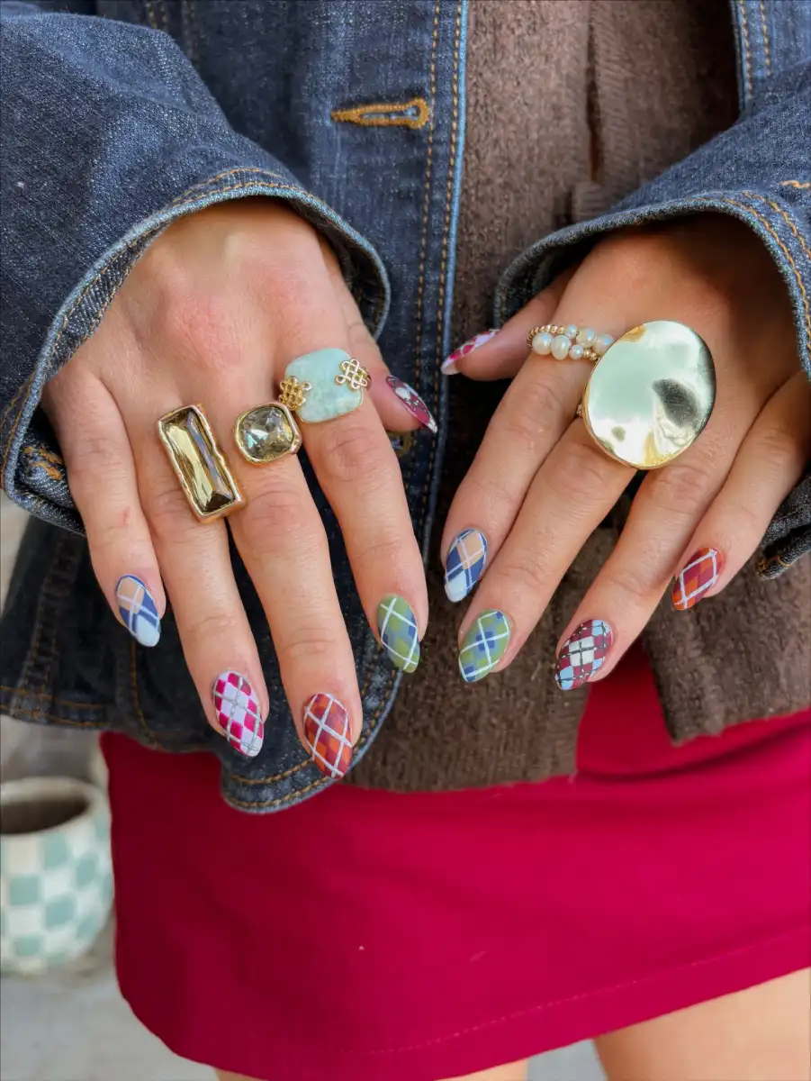Colorful Argyle Fall Nails inspiration - Look 1