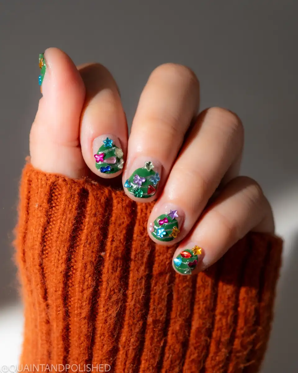 Colorful Christmas tree nail inspiration, photo 5