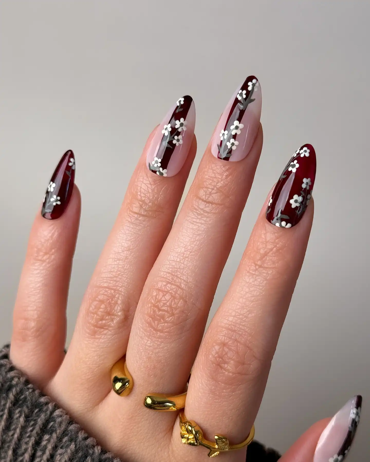 Dark Red Nails With Tiny White Flowers - Inspiration 2