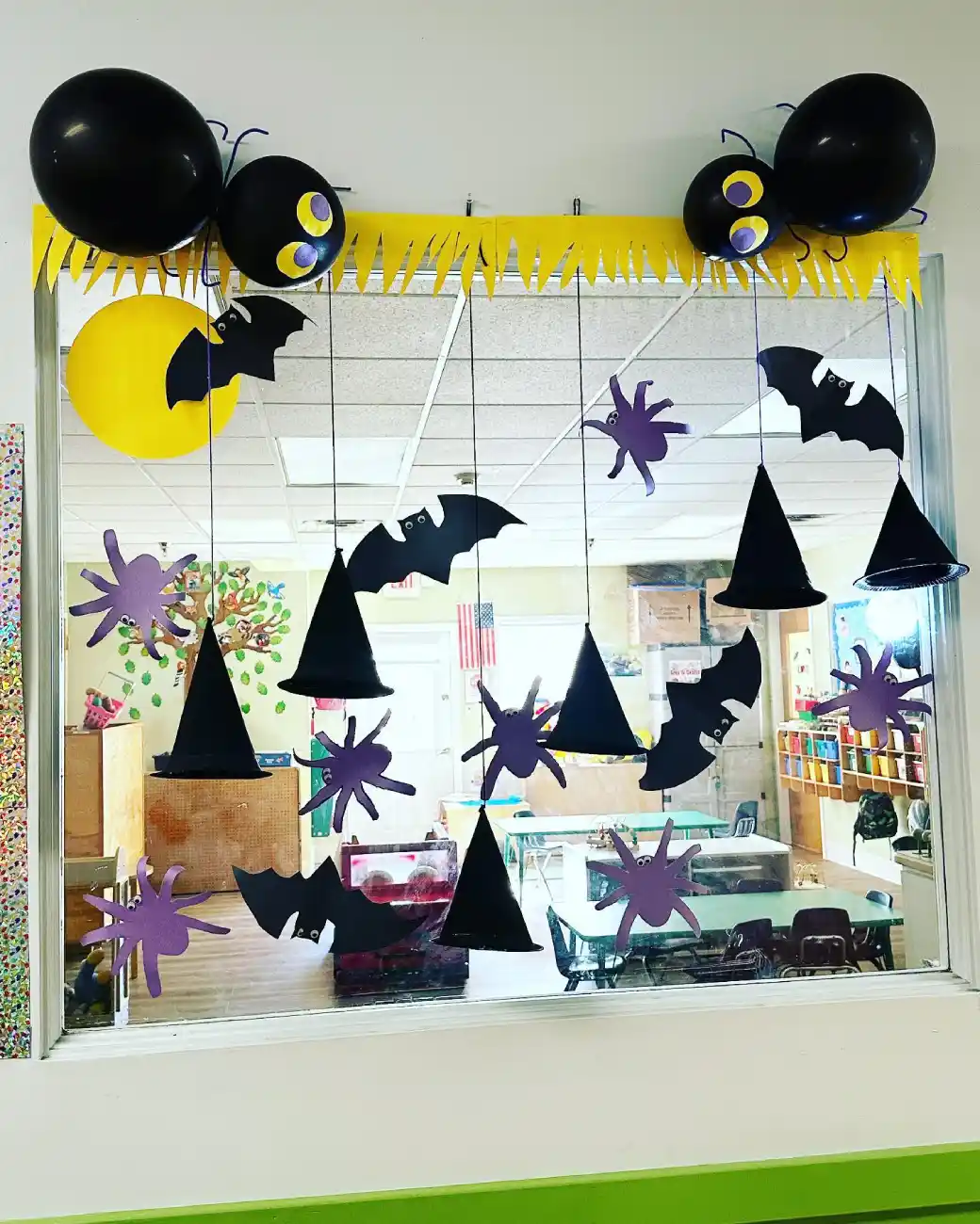 Witch Door Balloon Spiders - Angle 4