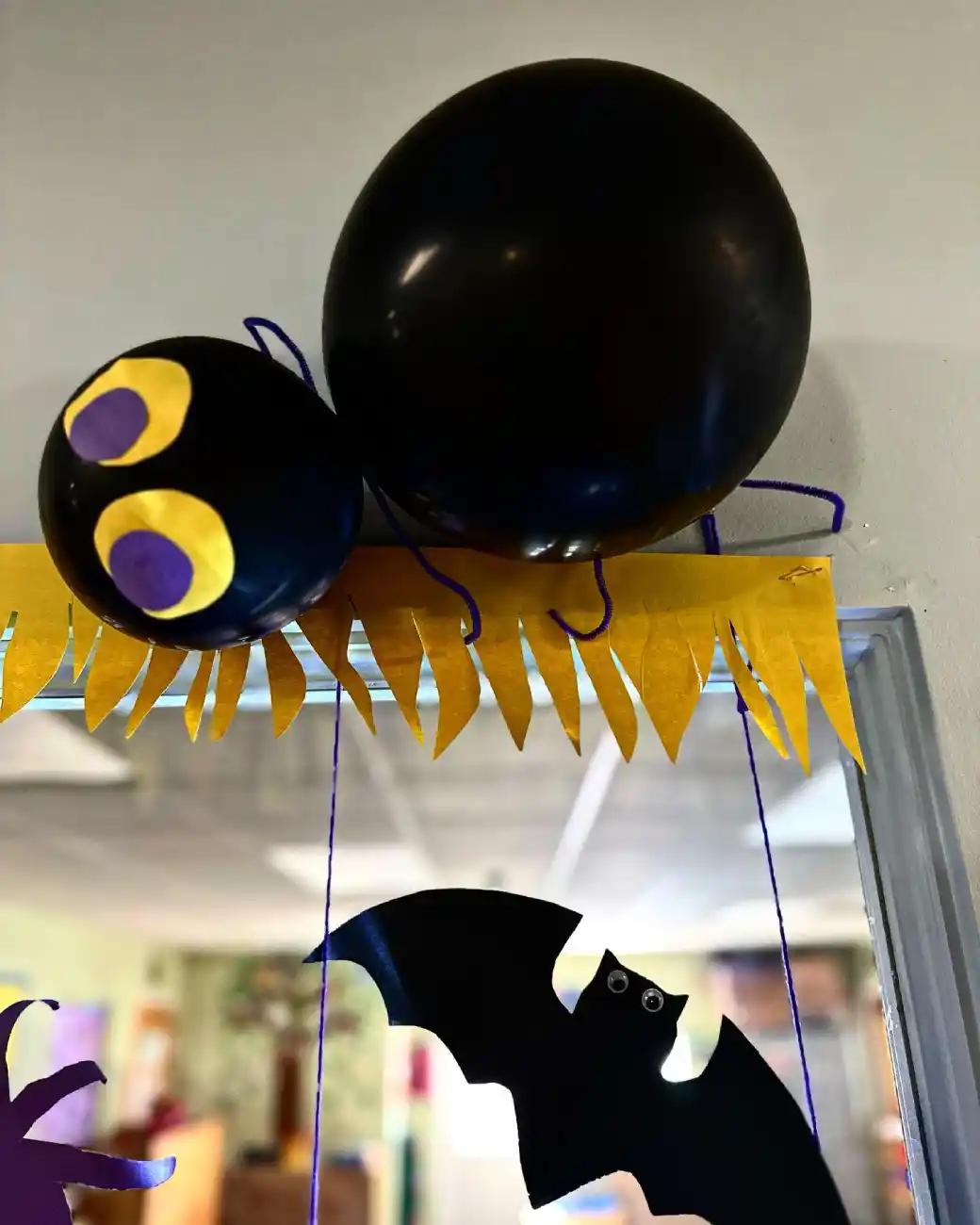Witch Door Balloon Spiders - Angle 3